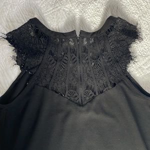 Black Lace cap sleeve Top size L